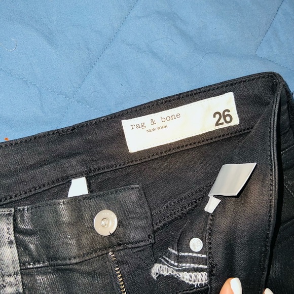 New - Picture 2 of 5